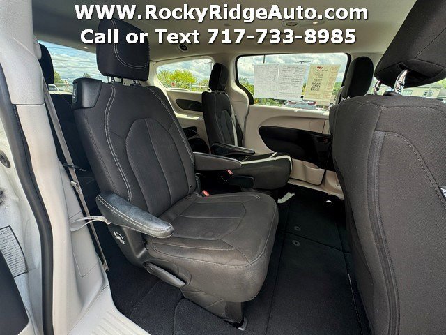Used 2023 Chrysler Voyager LX FWD image 31