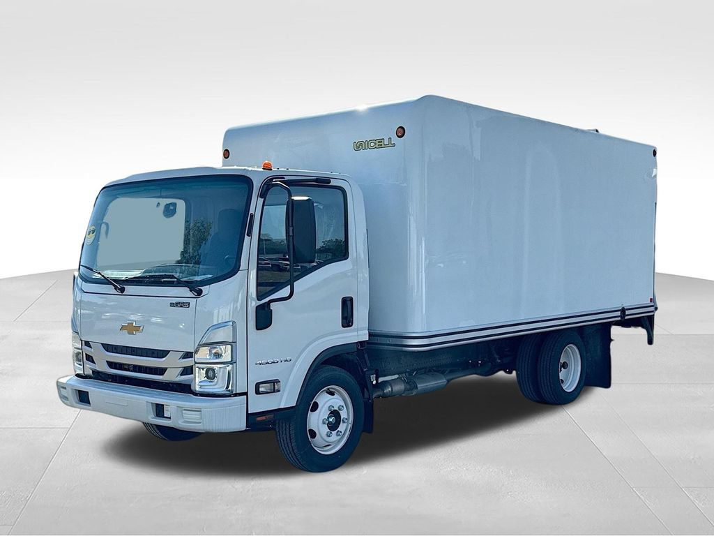 Used 2024 Chevrolet Low Cab Forward RWD image 4