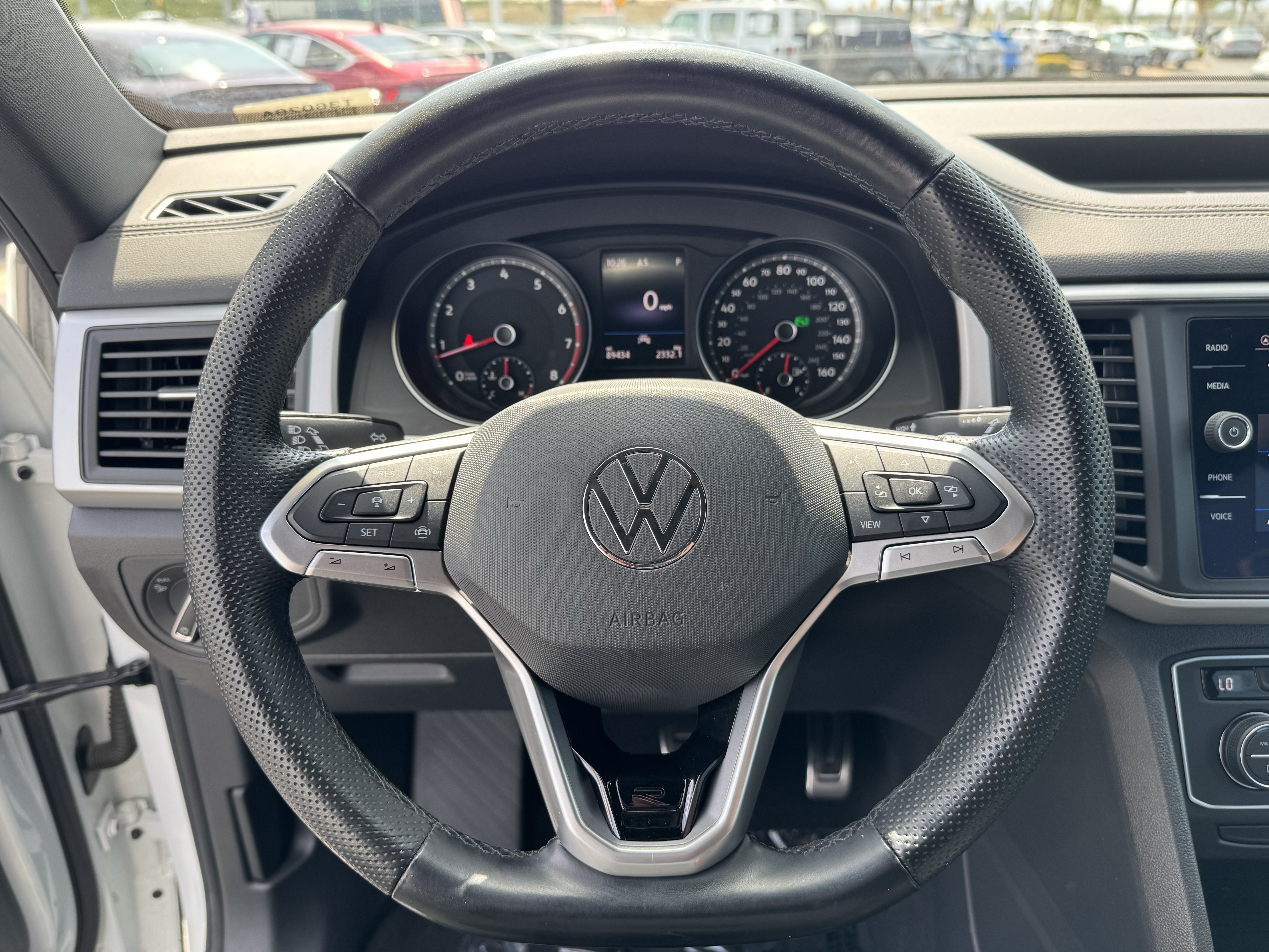 Used 2021 Volkswagen Atlas Cross Sport SE w/ Panoramic Sunroof Package FWD image 17