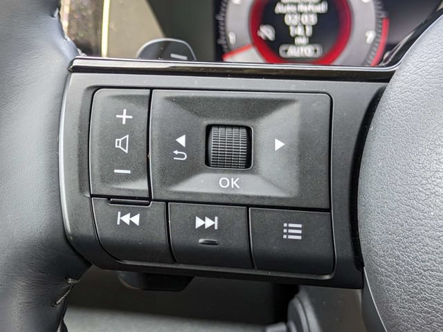 Used 2025 Nissan Pathfinder Platinum w/ Cargo Package AWD/4WD image 30