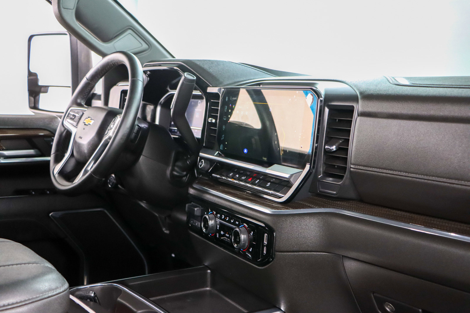 Used 2024 Chevrolet Silverado 2500 LT w/ Texas Edition AWD/4WD image 27