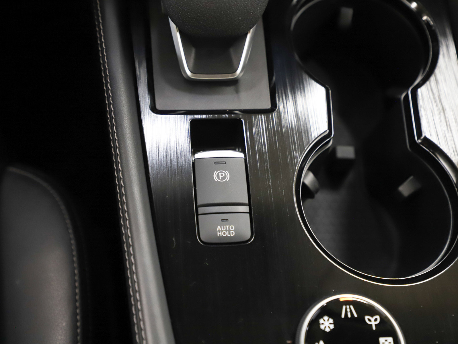 Used 2023 Nissan Rogue SL w/ SL Premium Package AWD/4WD image 26