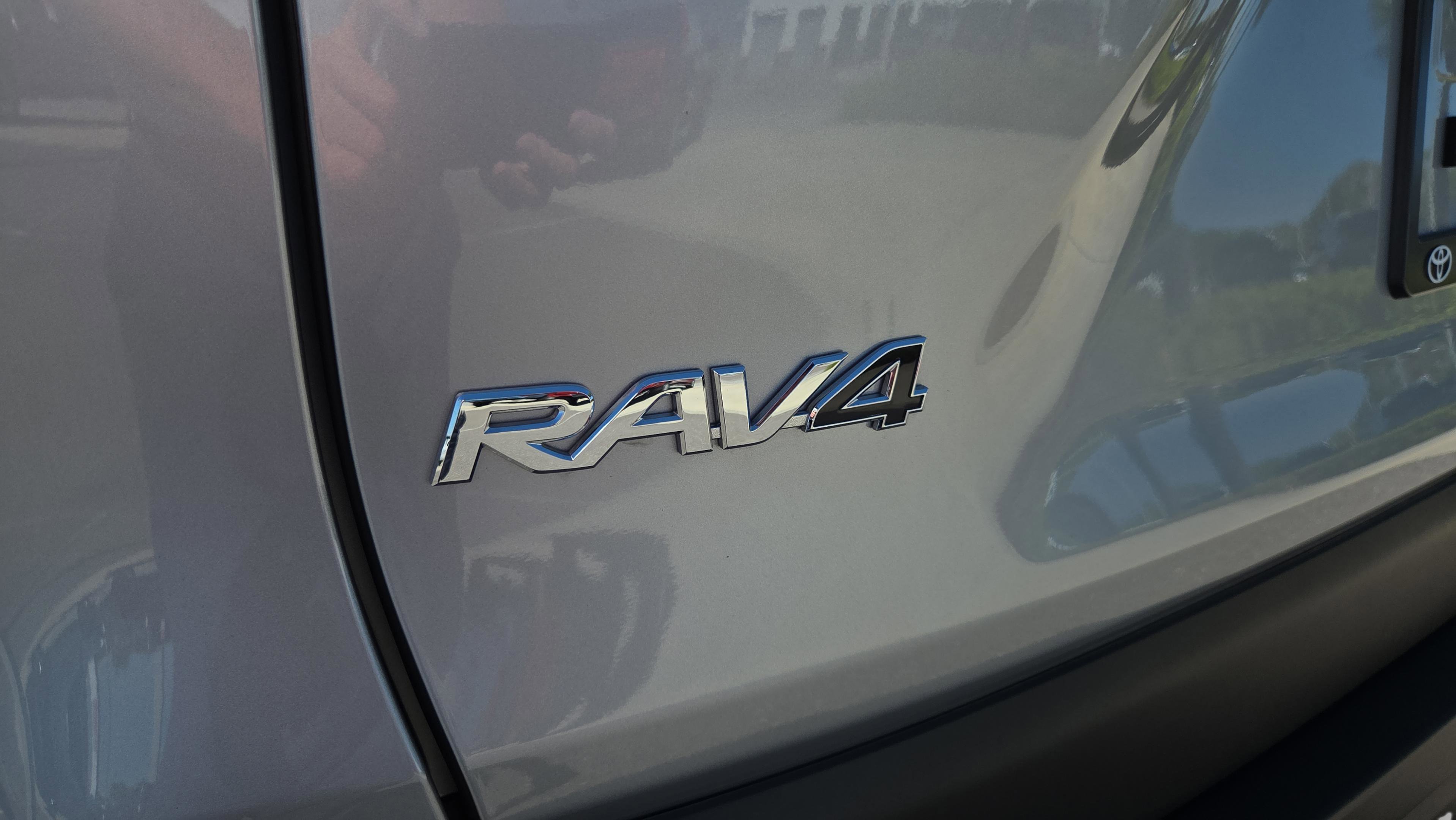 Certified 2025 Toyota RAV4 XLE Premium image 11