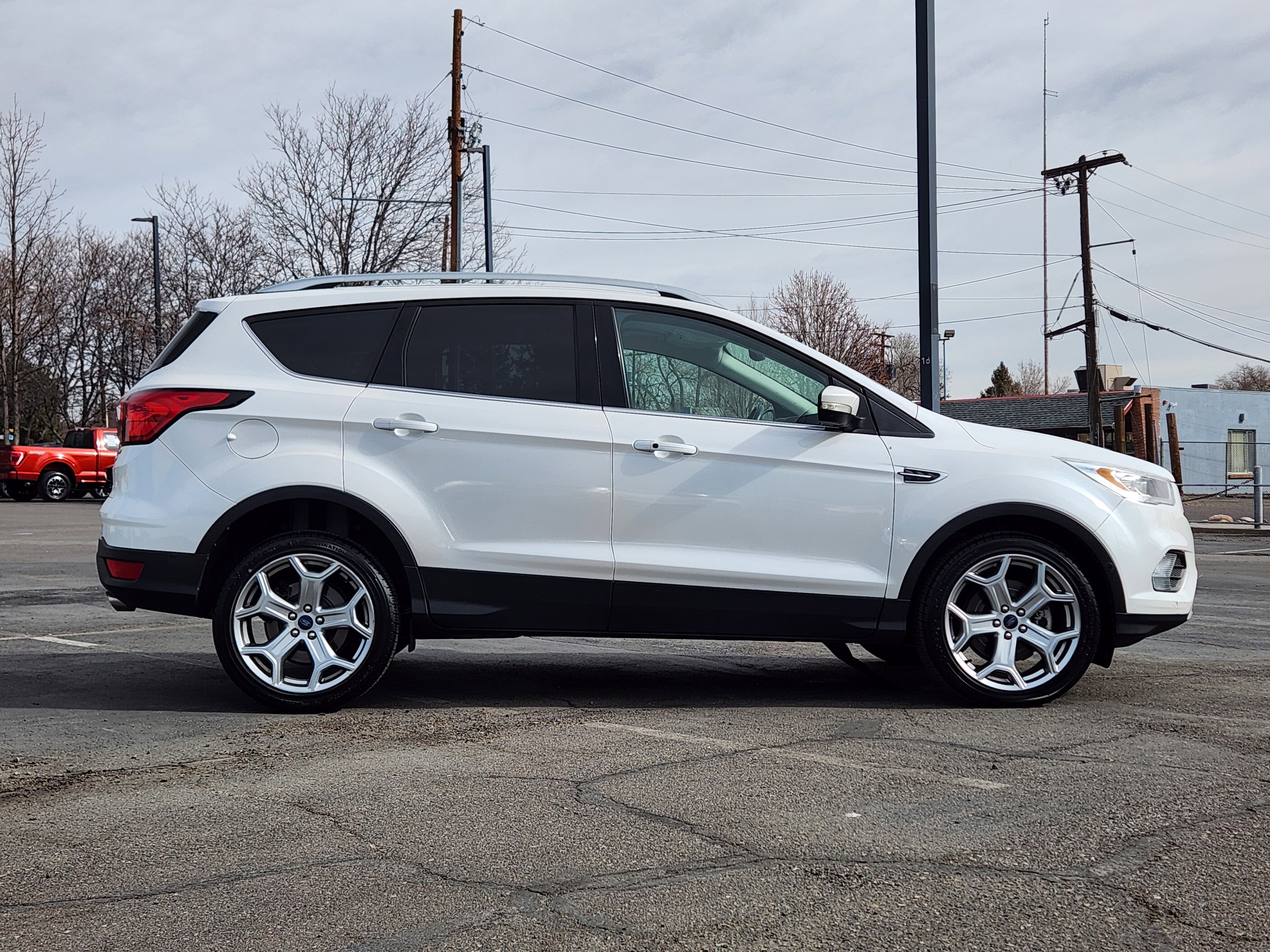 Used 2019 Ford Escape Titanium image 7