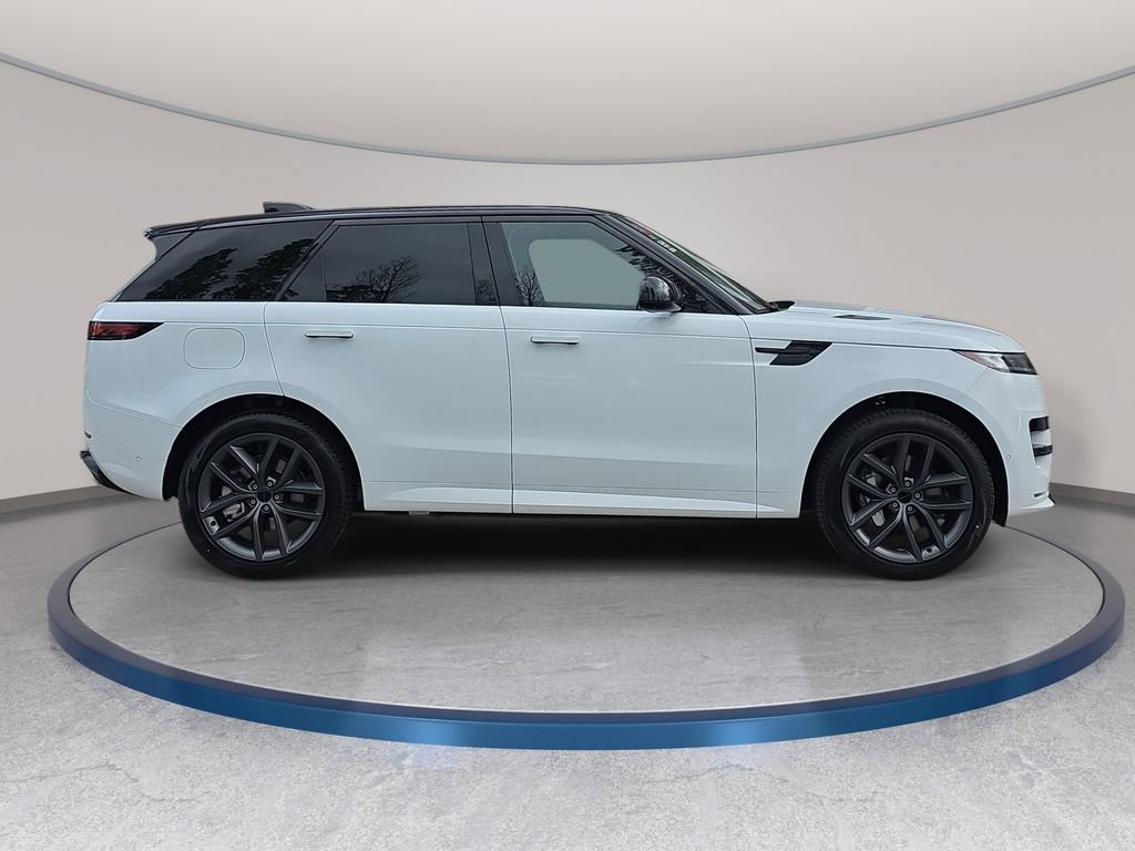 New 2026 Land Rover Range Rover Sport Dynamic SE AWD/4WD image 7