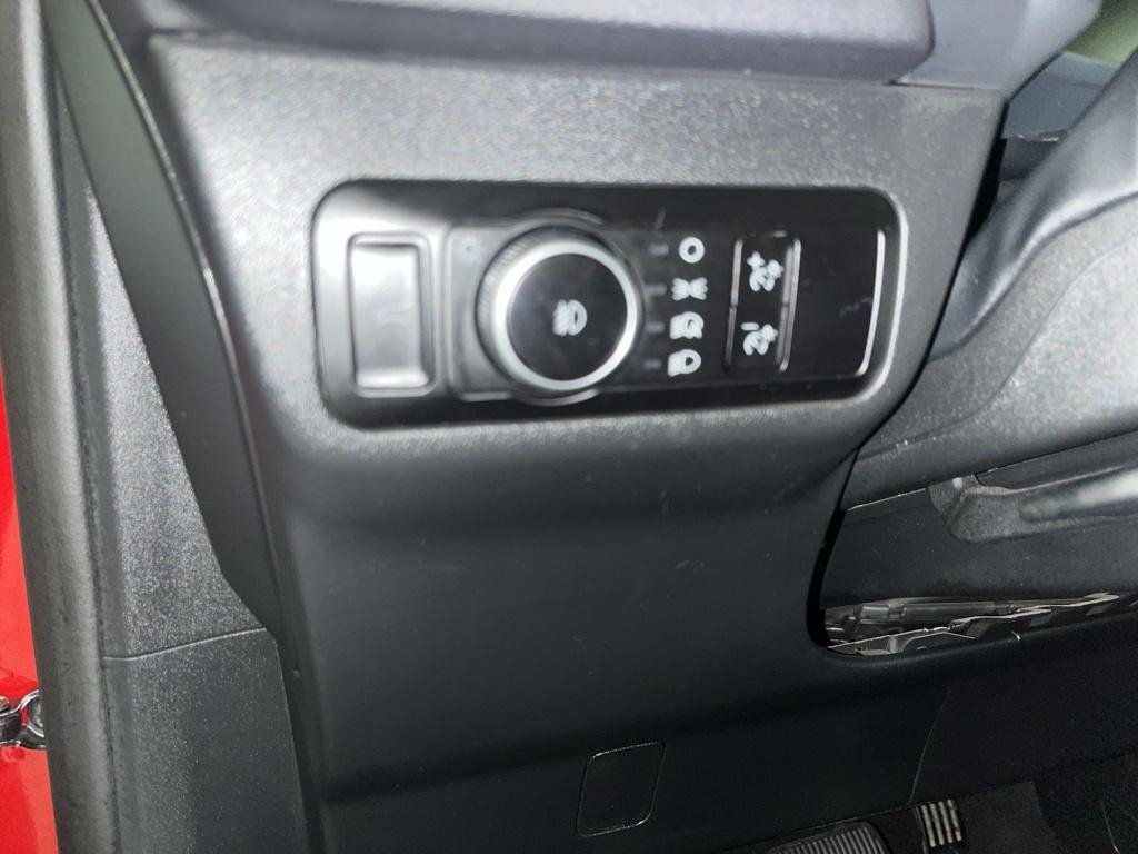 Used 2025 Ford Escape ST-Line Select AWD/4WD image 23
