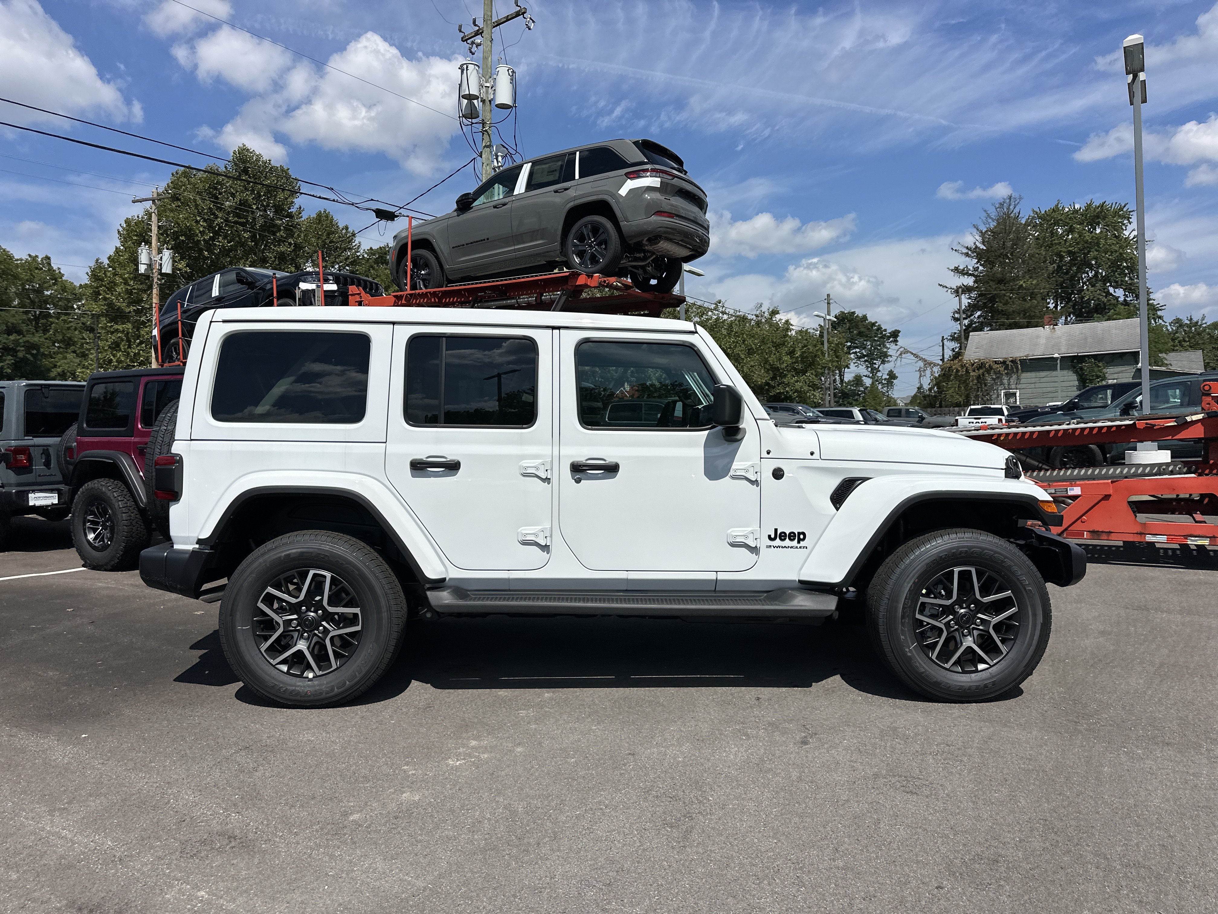 New 2027 Jeep Wrangler Unlimited Sahara AWD/4WD image 20