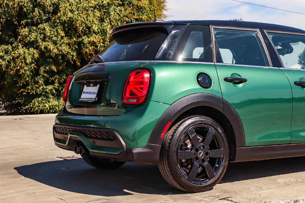 Used 2024 MINI Cooper S FWD image 12