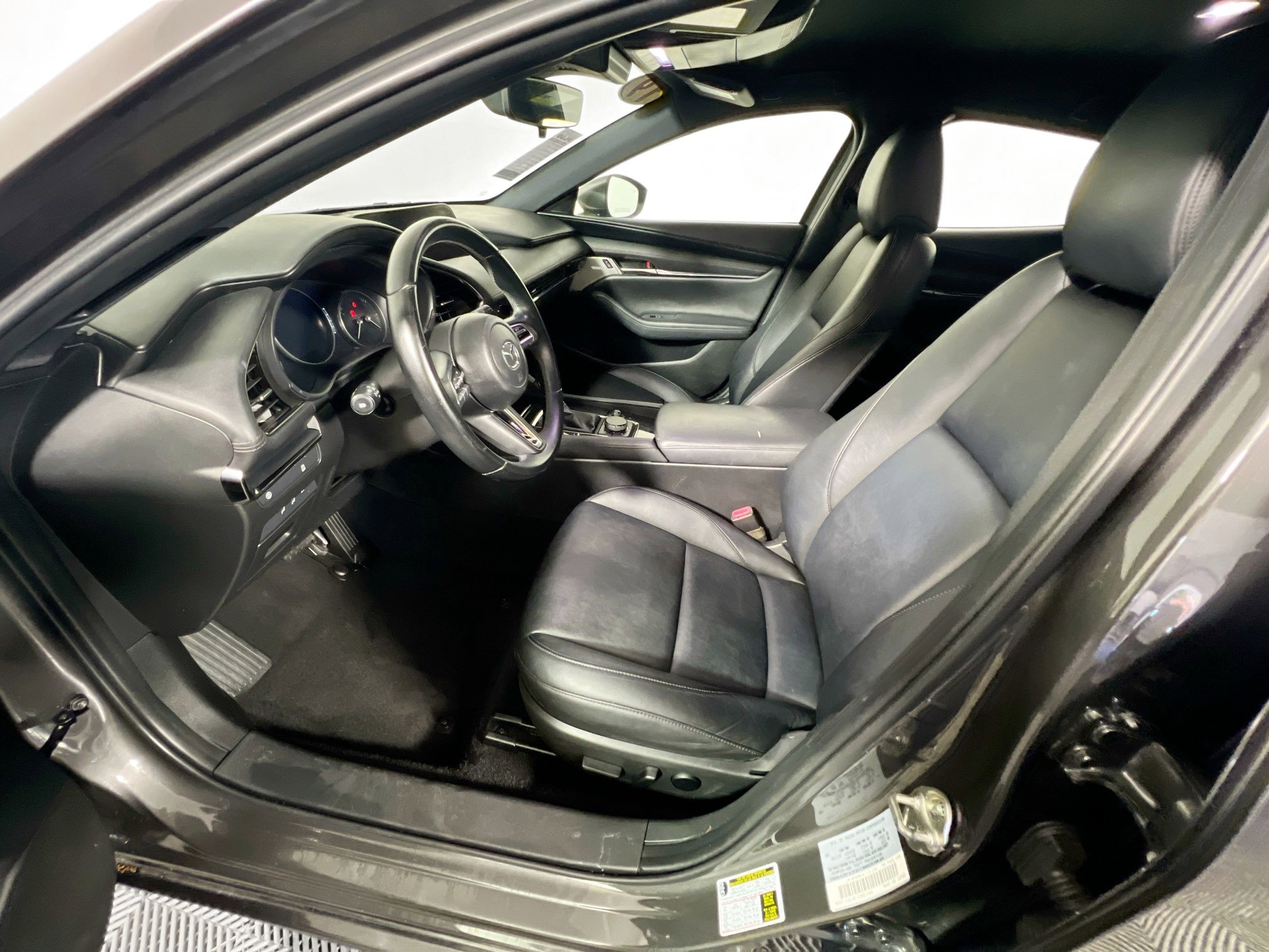 Used 2019 MAZDA MAZDA3 AWD Hatchback w/ Preferred Pkg image 14