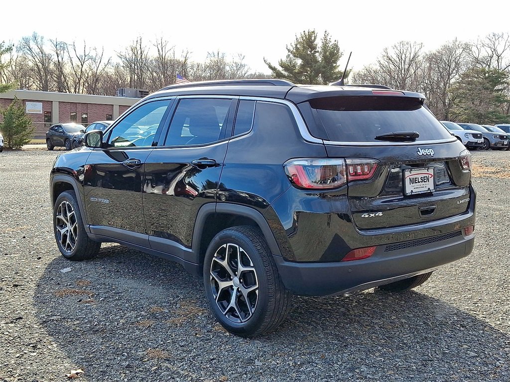 Certified 2024 Jeep Compass Limited image 22