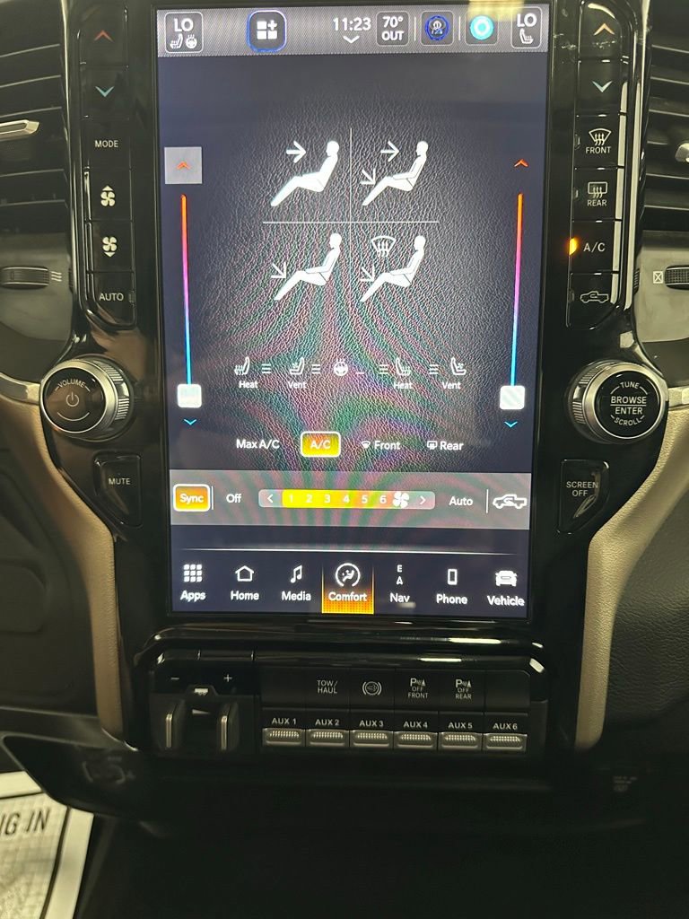 Used 2024 RAM 3500 Laramie image 30