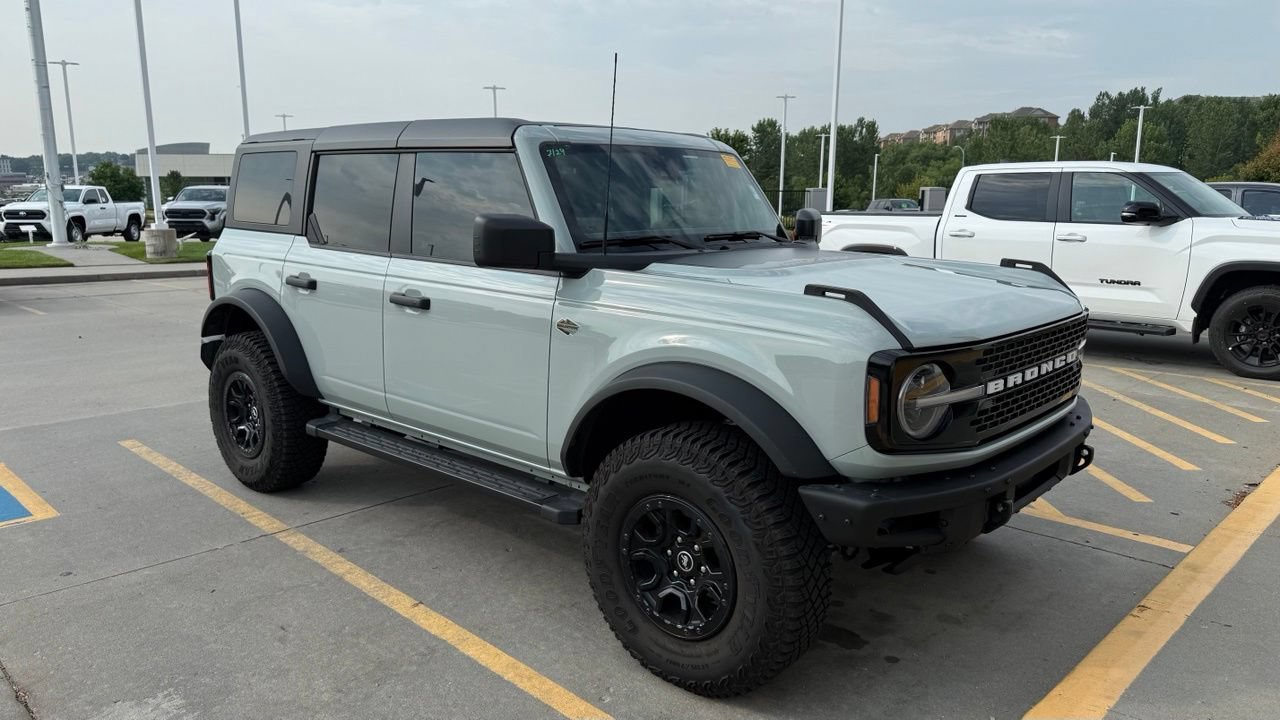 Used 2024 Ford Bronco Wildtrak AWD/4WD image 8