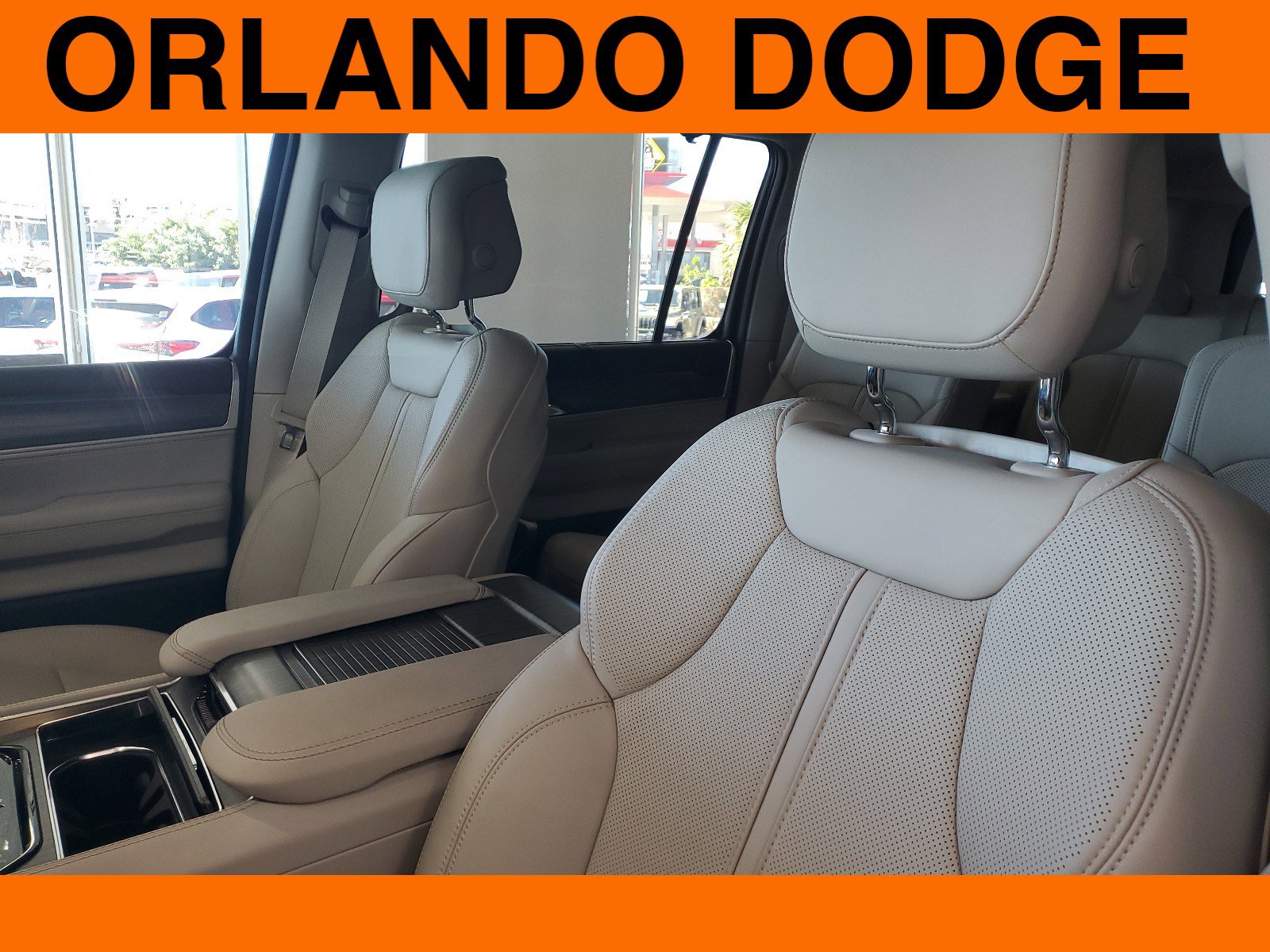 New 2023 Jeep Wagoneer L Series III w/ Convenience Group I image 13