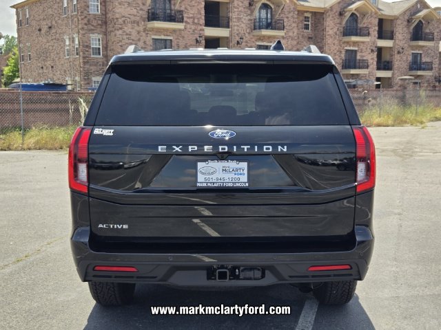 New 2026 Ford Expedition Active RWD image 5