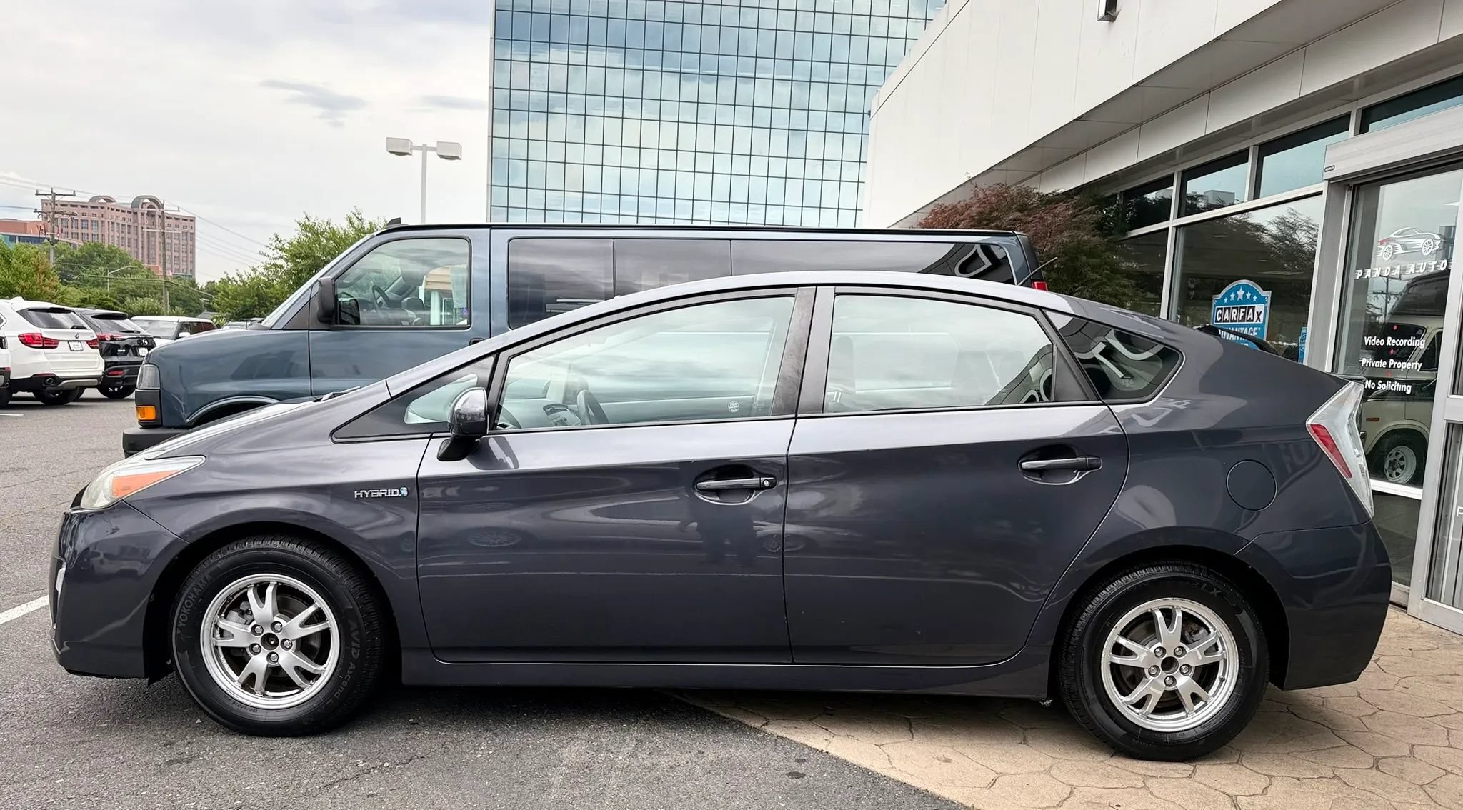 Used 2010 Toyota Prius FWD image 4