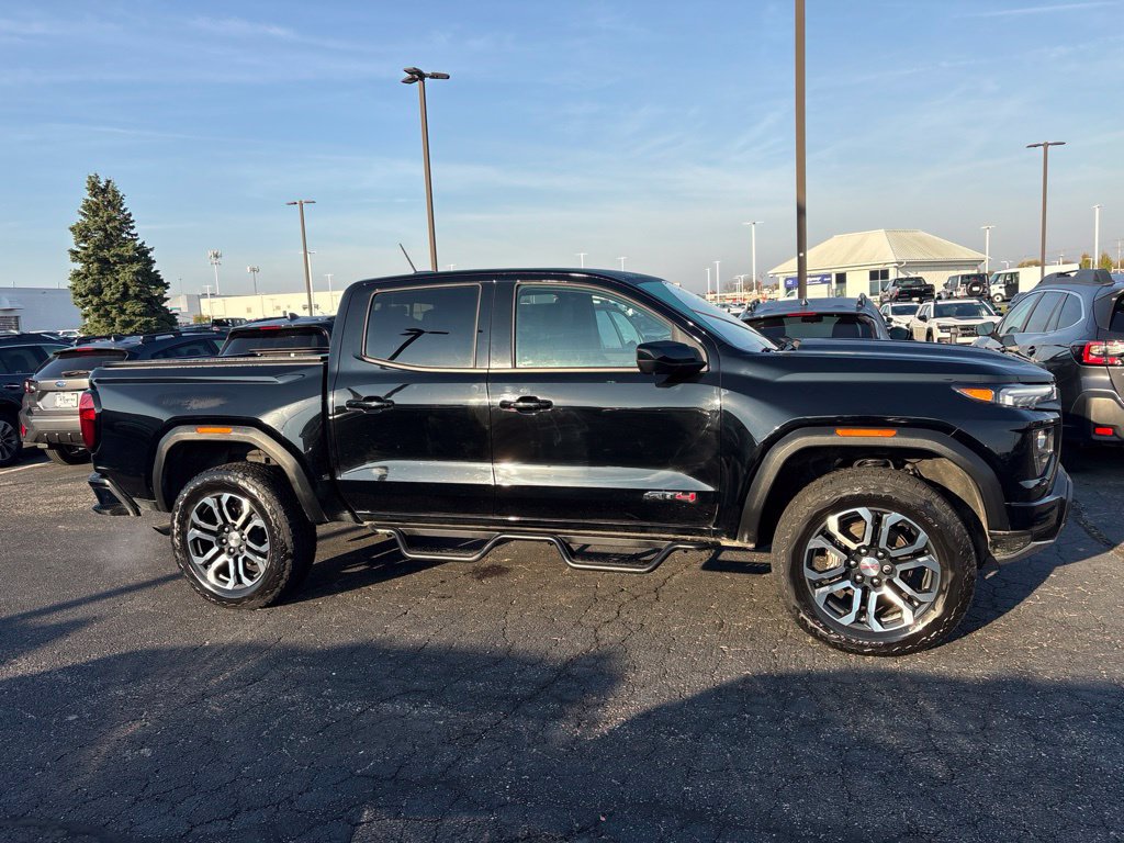 Used 2024 GMC Canyon AT4 w/ Technology Package AWD/4WD image 2
