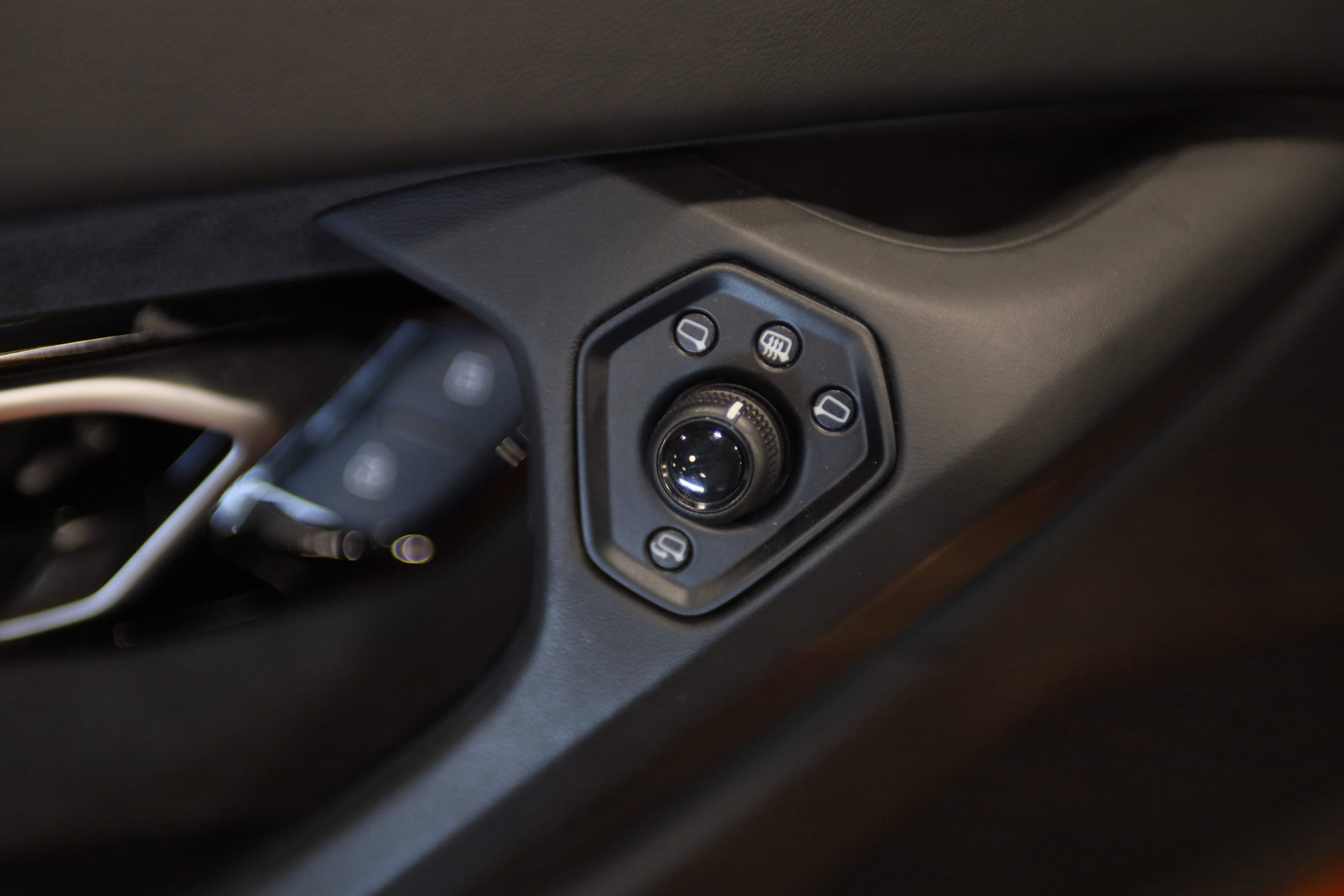 Used 2016 Lamborghini Huracan LP 610-4 image 14