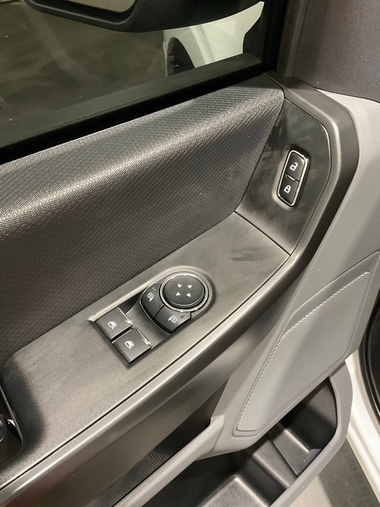 Used 2025 Ford F150 XL w/ Equipment Group 103A High AWD/4WD image 7