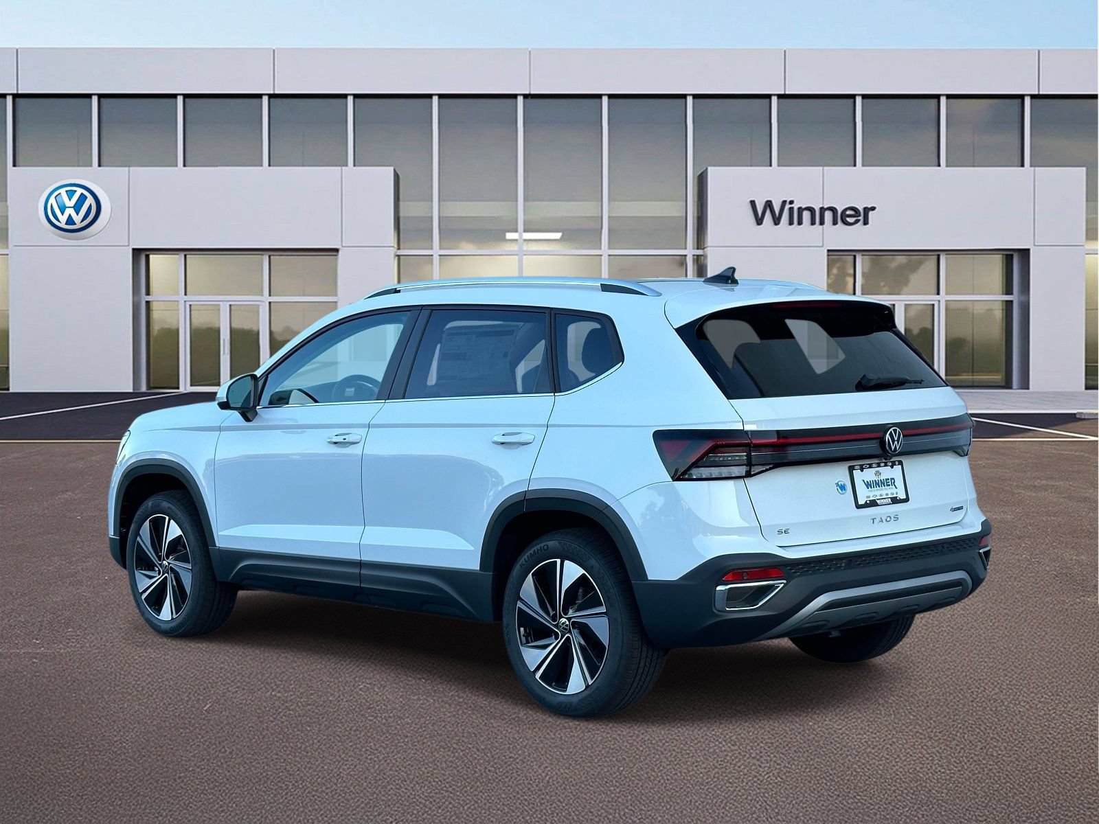 New 2026 Volkswagen Taos SE AWD/4WD image 3