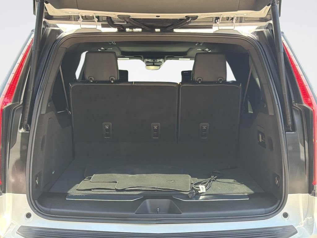 Certified 2023 Cadillac Escalade ESV Premium Luxury AWD/4WD image 31