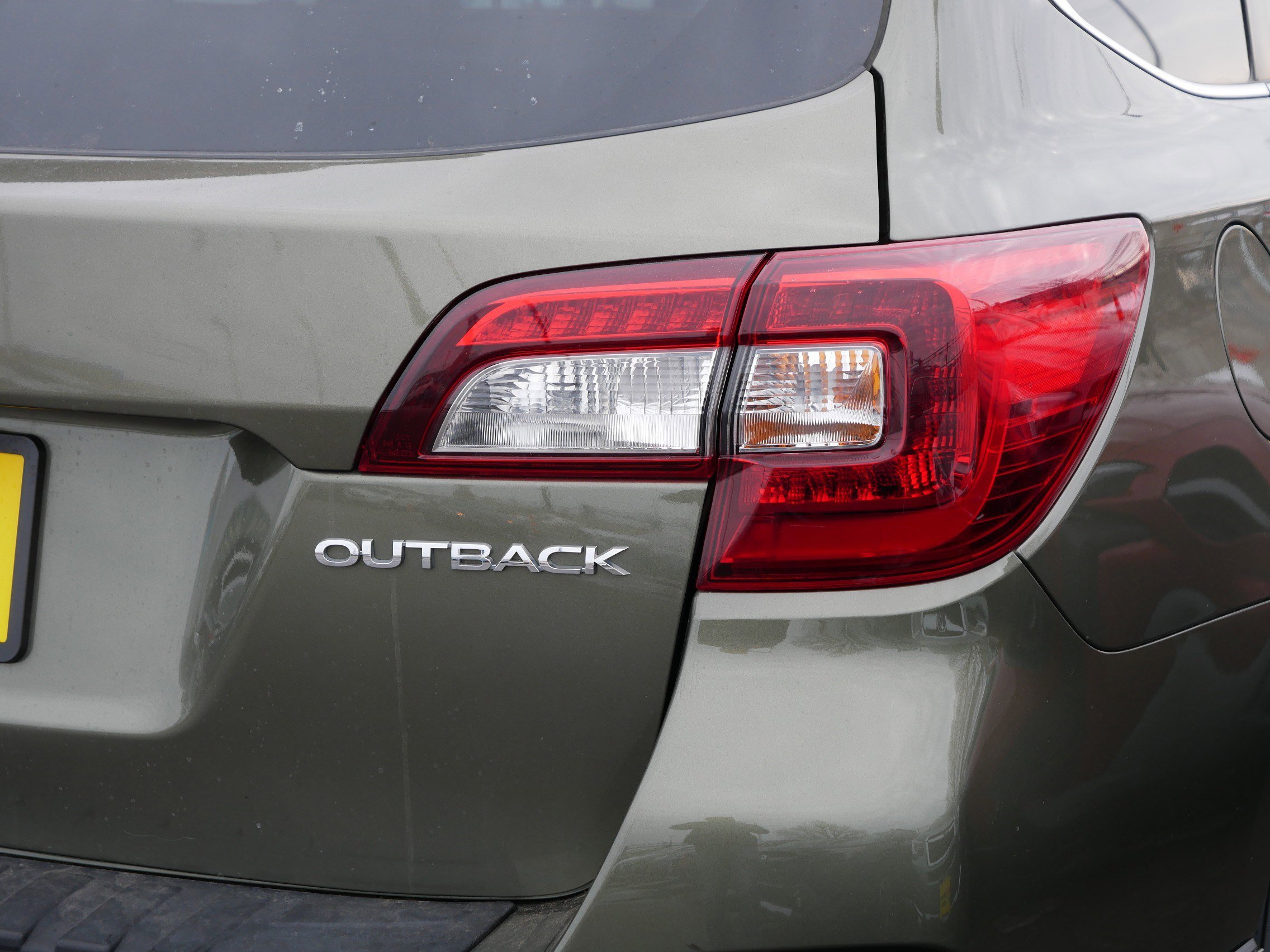 Used 2018 Subaru Outback 2.5i Limited image 17