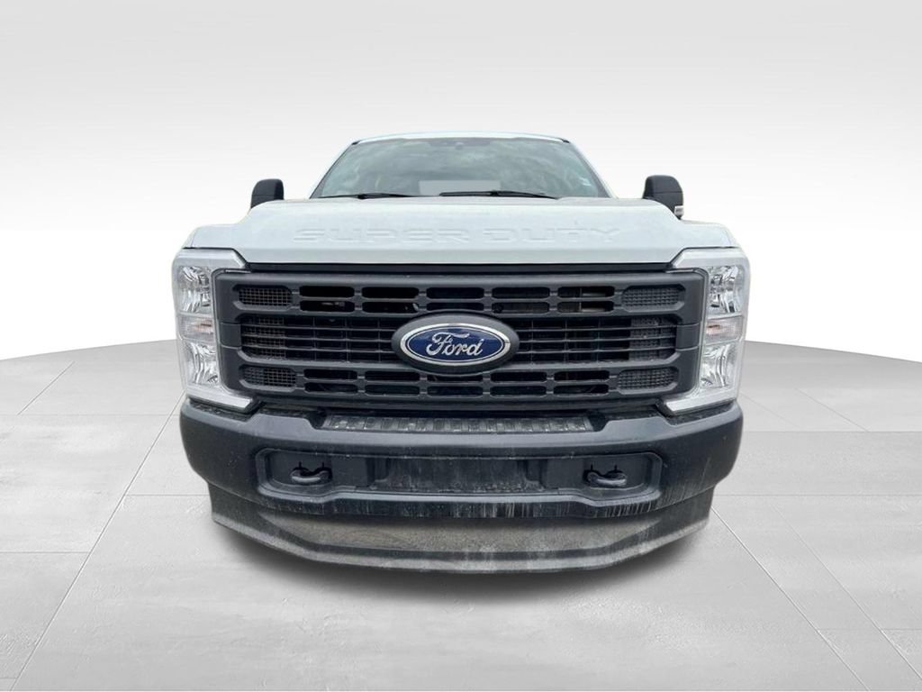 Used 2024 Ford F350 XL w/ FX4 Off-Road Package AWD/4WD image 2
