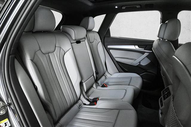 Certified 2025 Audi Q5 2.0T Premium Plus image 21