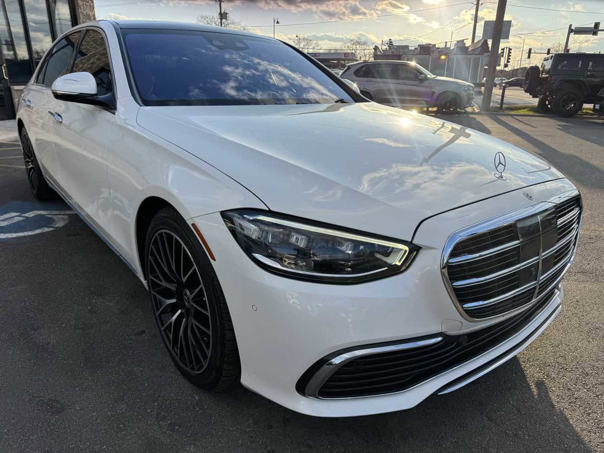 Used 2022 Mercedes-Benz S 580 4MATIC Sedan w/ Rear Seat Package image 3