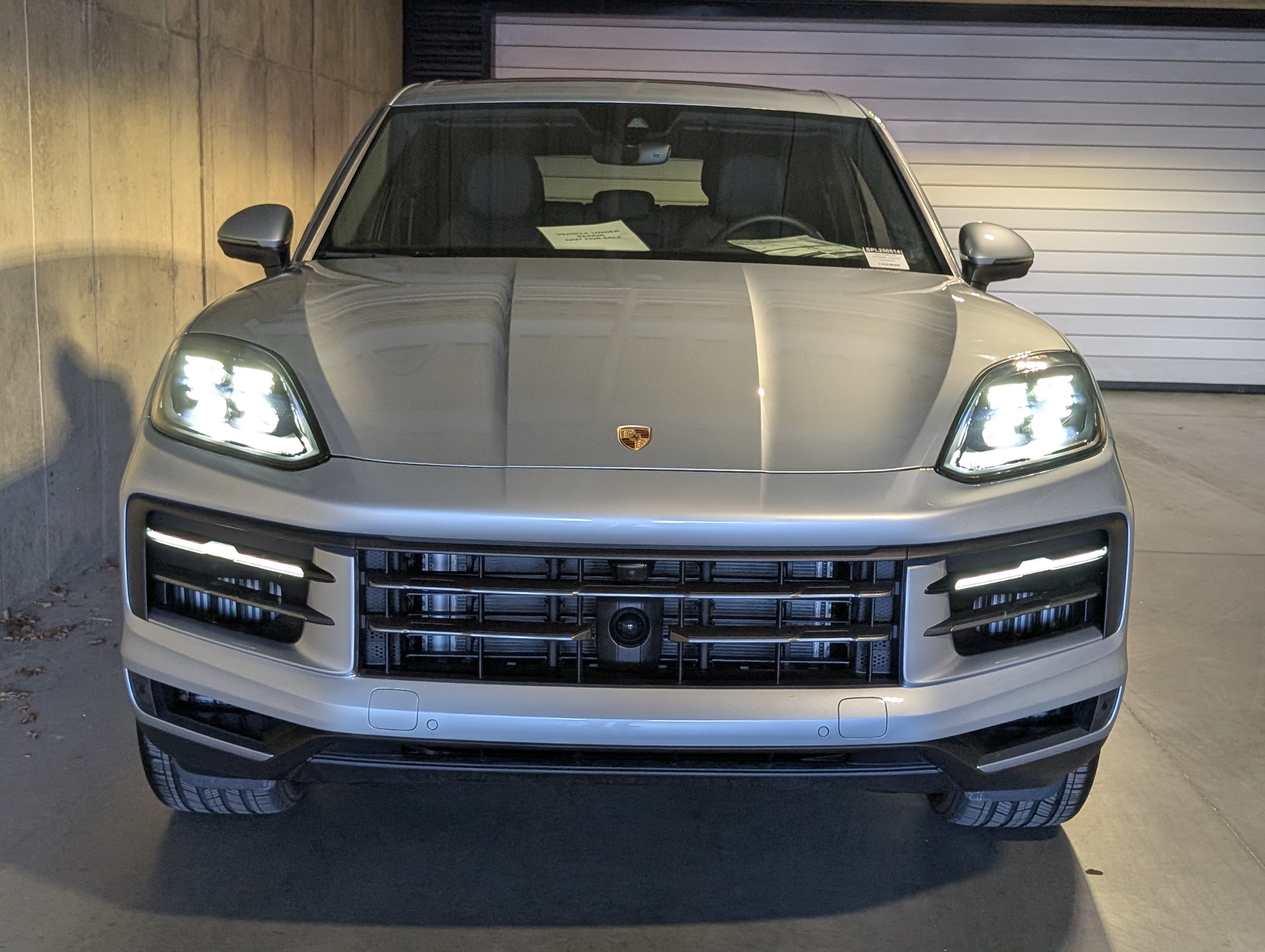Certified 2025 Porsche Cayenne AWD/4WD image 12