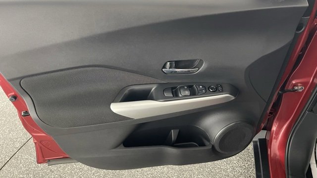 Used 2020 Nissan Kicks SV image 34