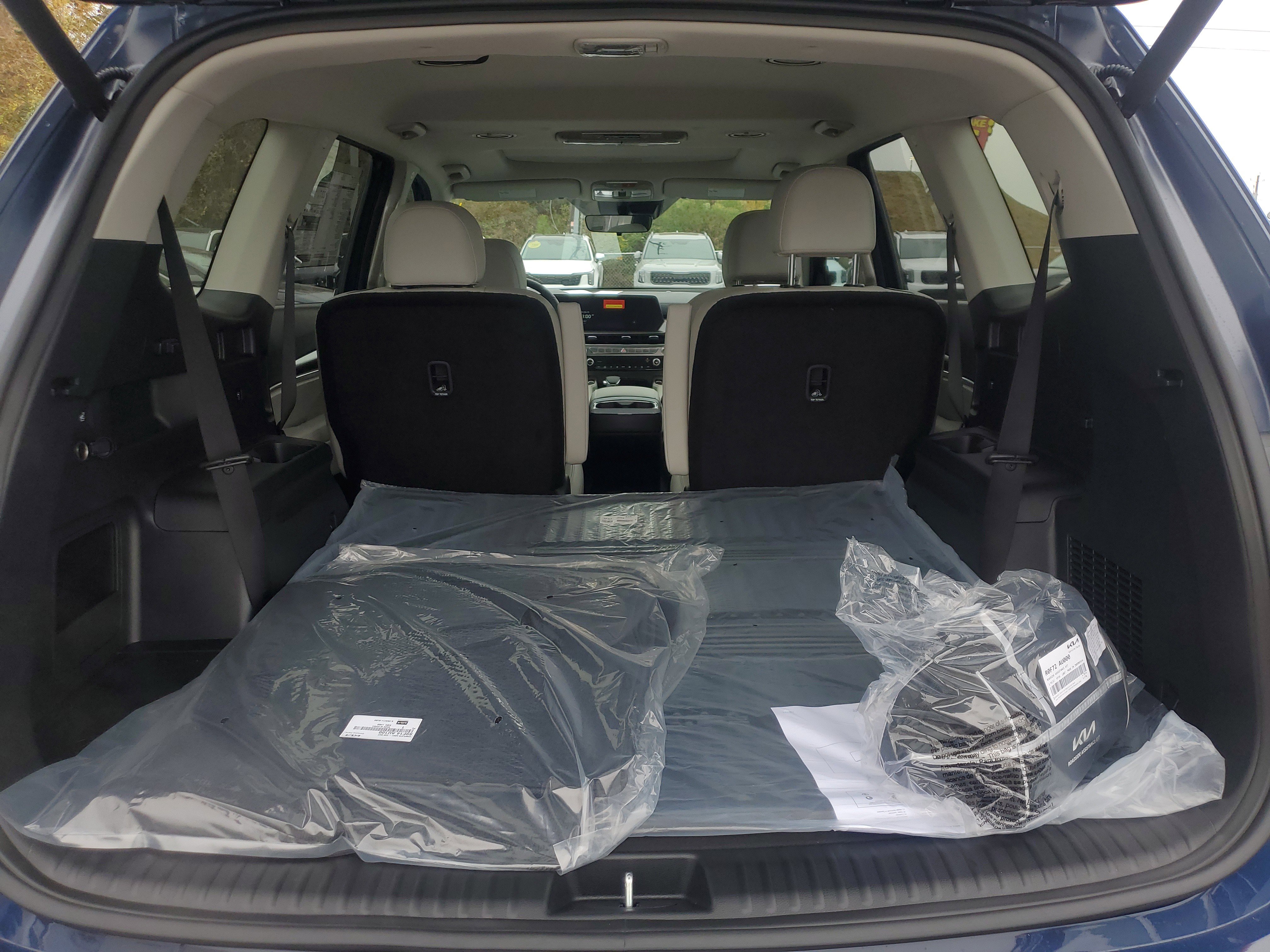 New 2025 Kia Telluride S image 8