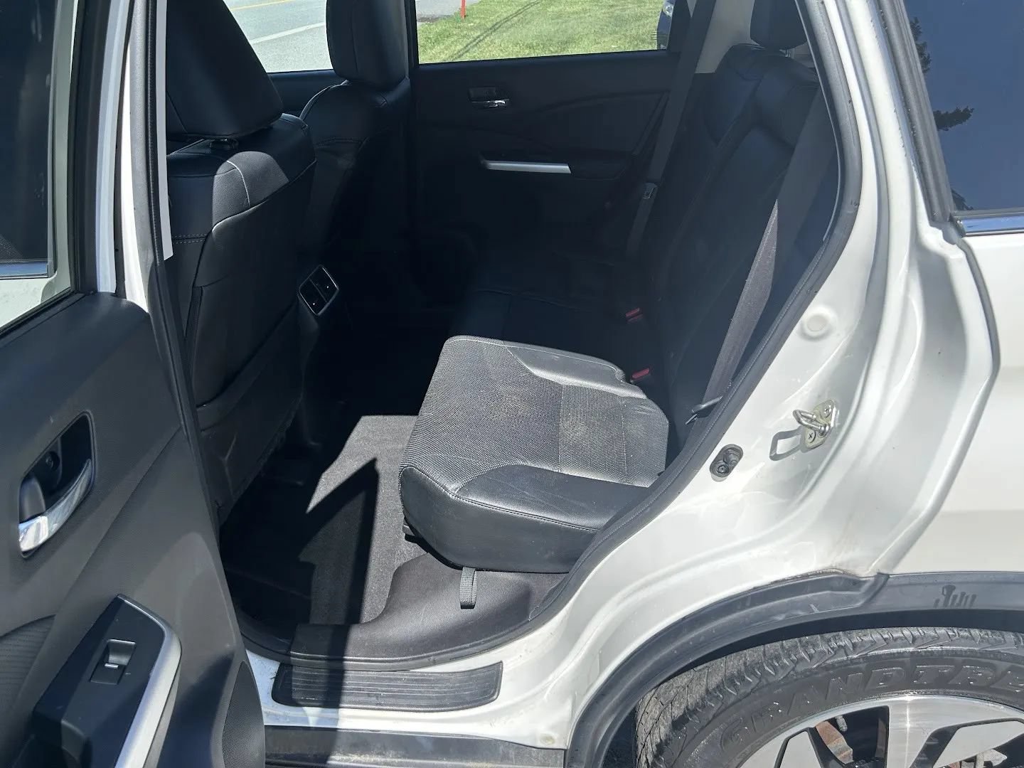 Used 2016 Honda CR-V Touring image 13