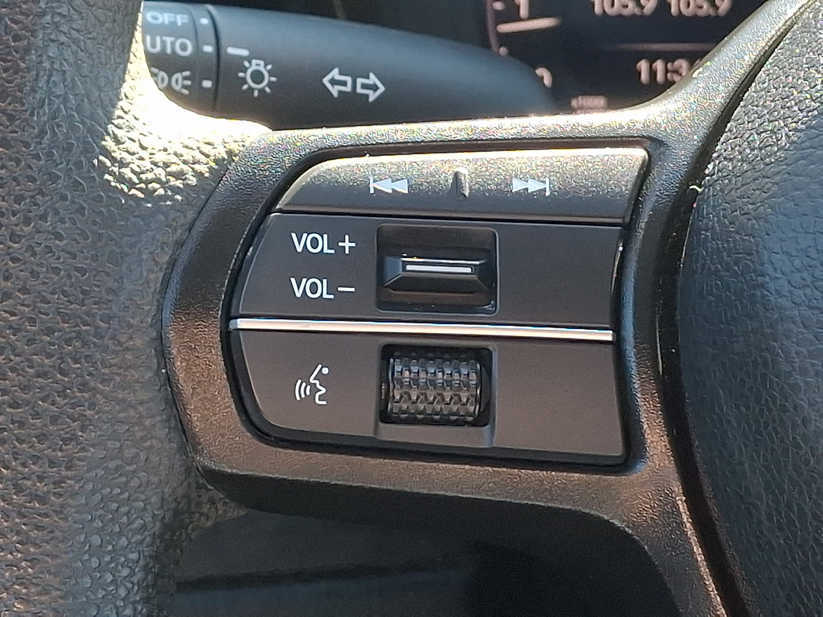 Used 2023 Honda Accord EX image 21