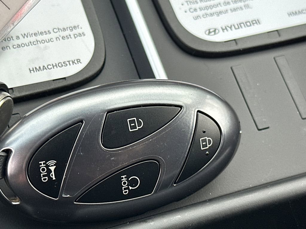 New 2026 Hyundai Santa Fe SE image 32
