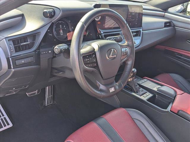Used 2022 Lexus ES 300h F Sport image 9
