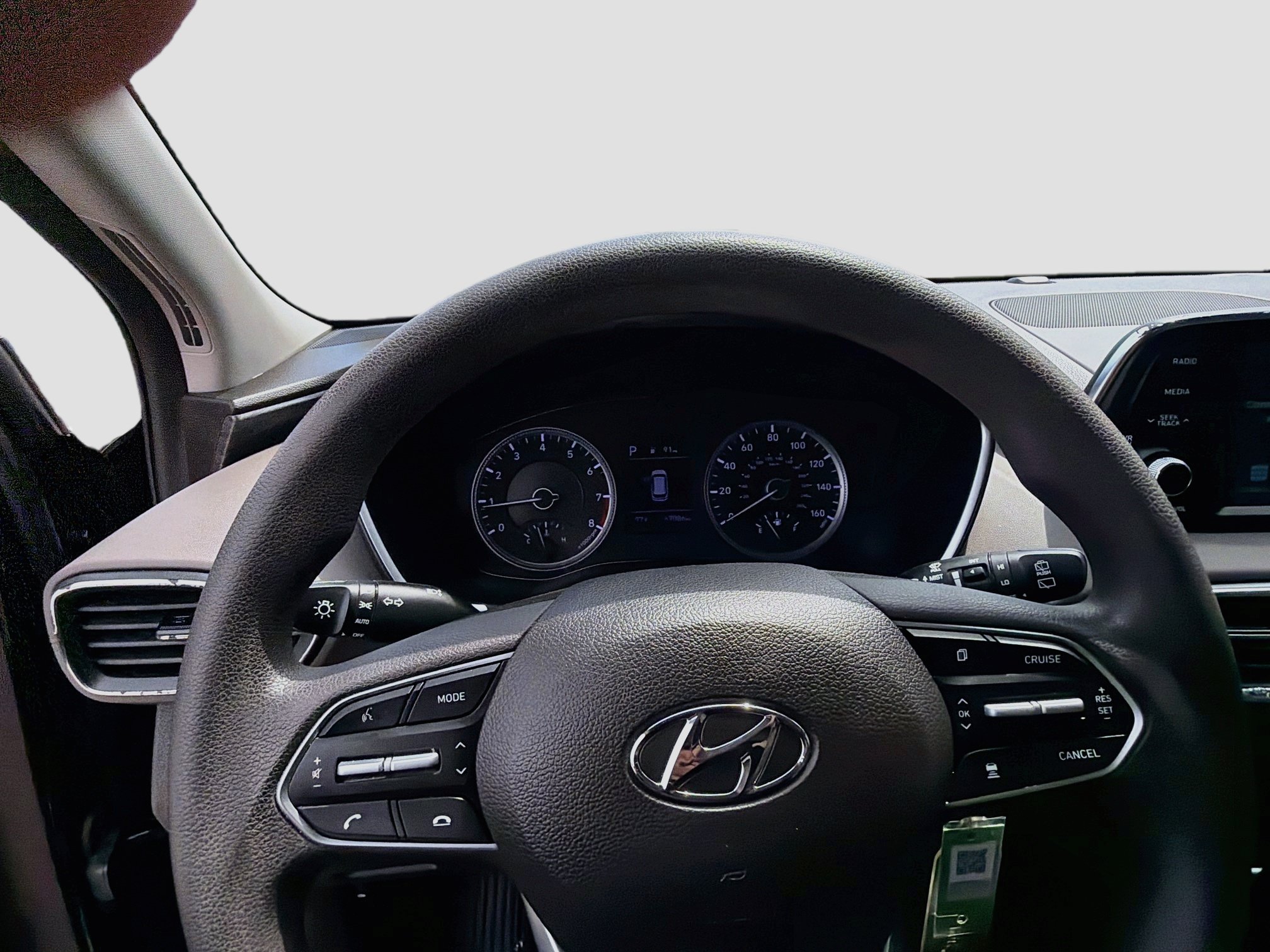 Used 2020 Hyundai Santa Fe SE FWD image 9