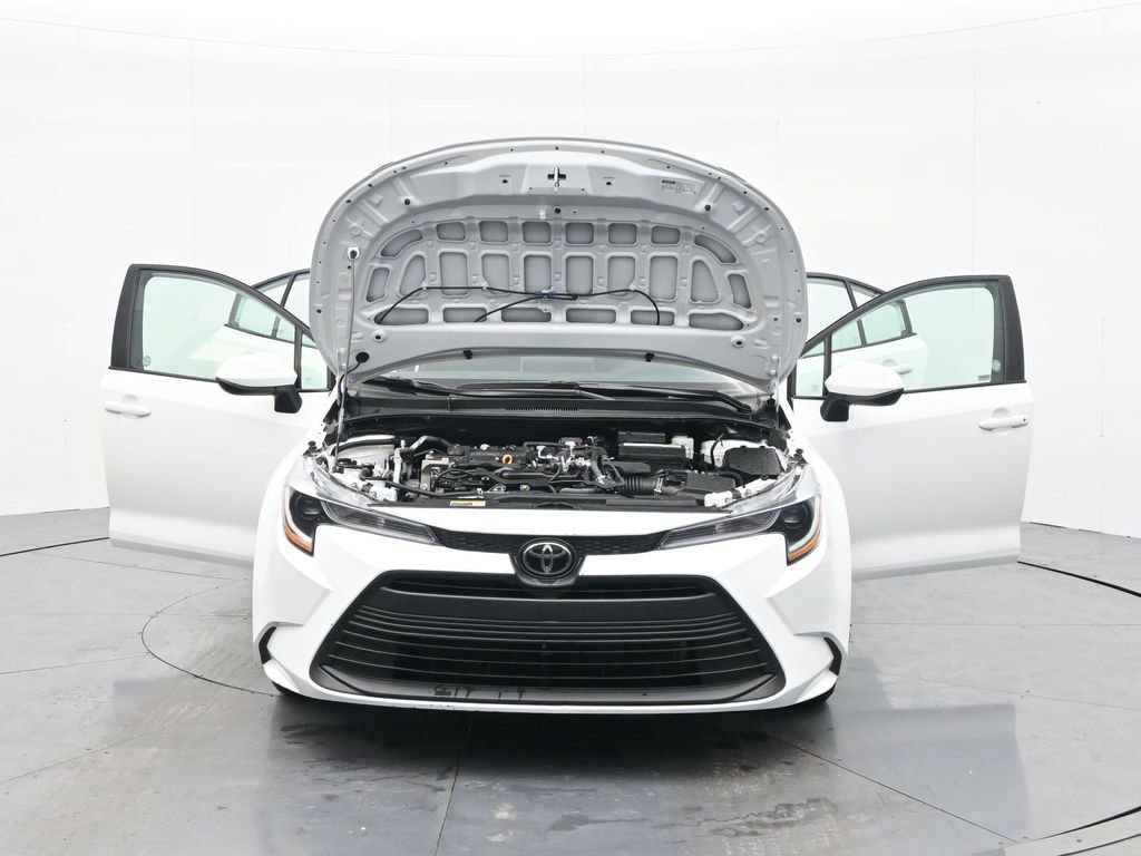 Used 2024 Toyota Corolla LE image 41