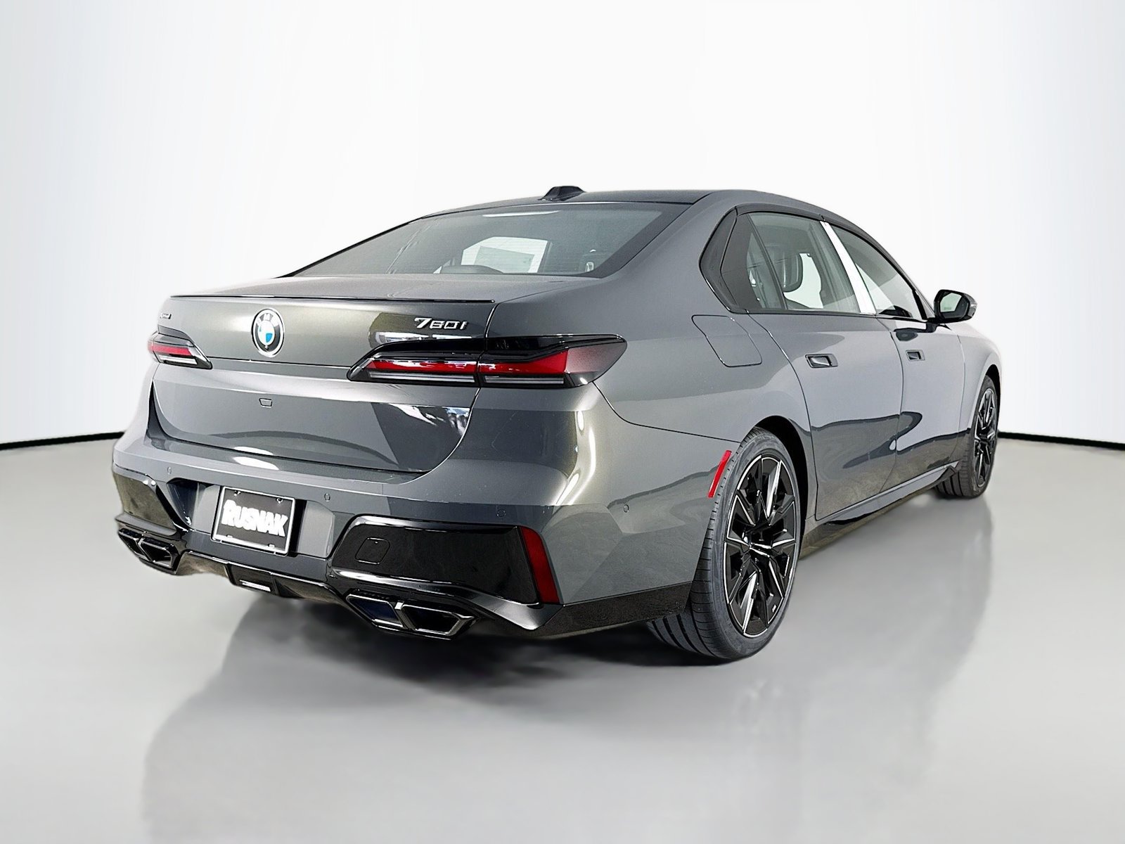 New 2026 BMW 760i xDrive w/ Premium Package AWD/4WD image 7