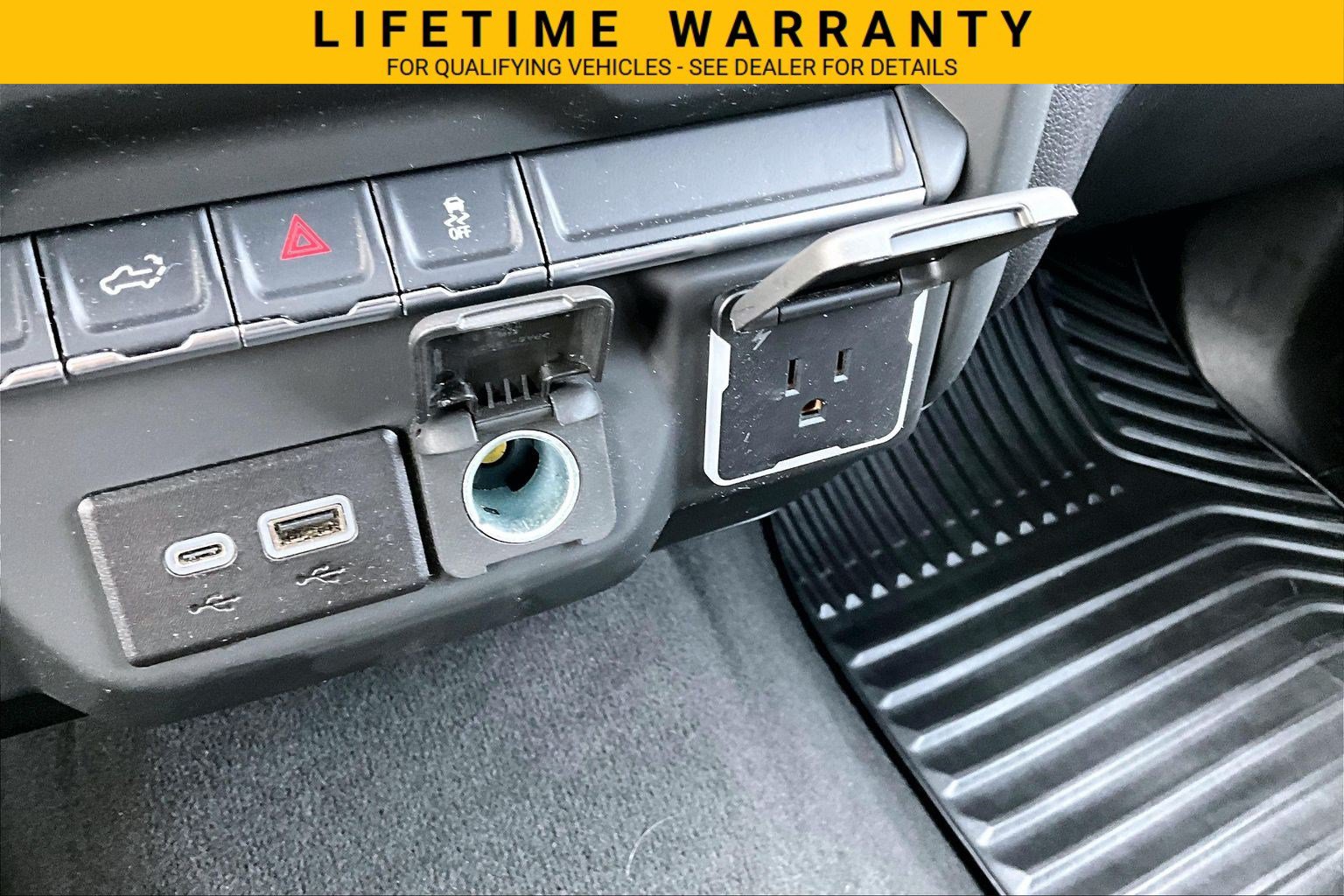 Used 2024 Chevrolet Silverado 1500 Custom w/ Turbomax Blackout Package AWD/4WD image 29