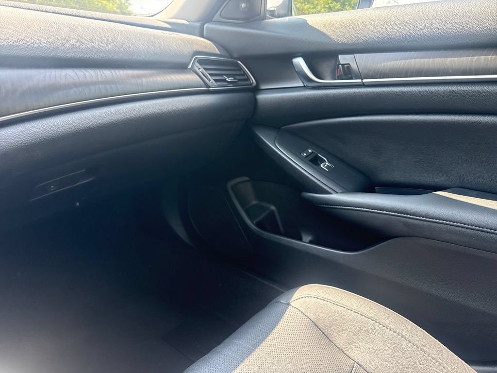 Used 2020 Honda Accord EX-L image 17