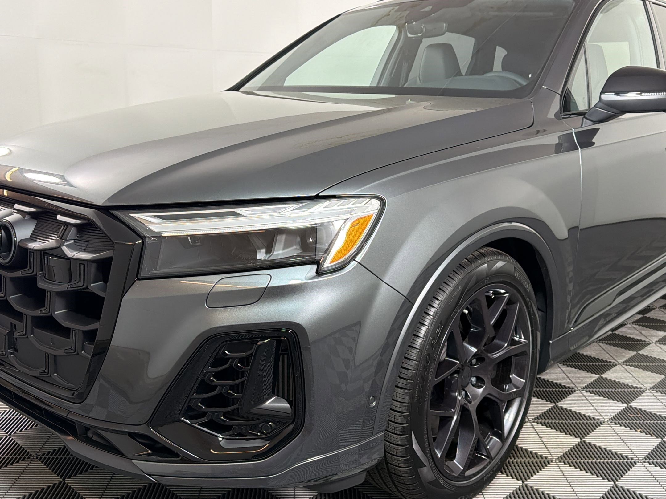 New 2026 Audi SQ7 Premium Plus image 9