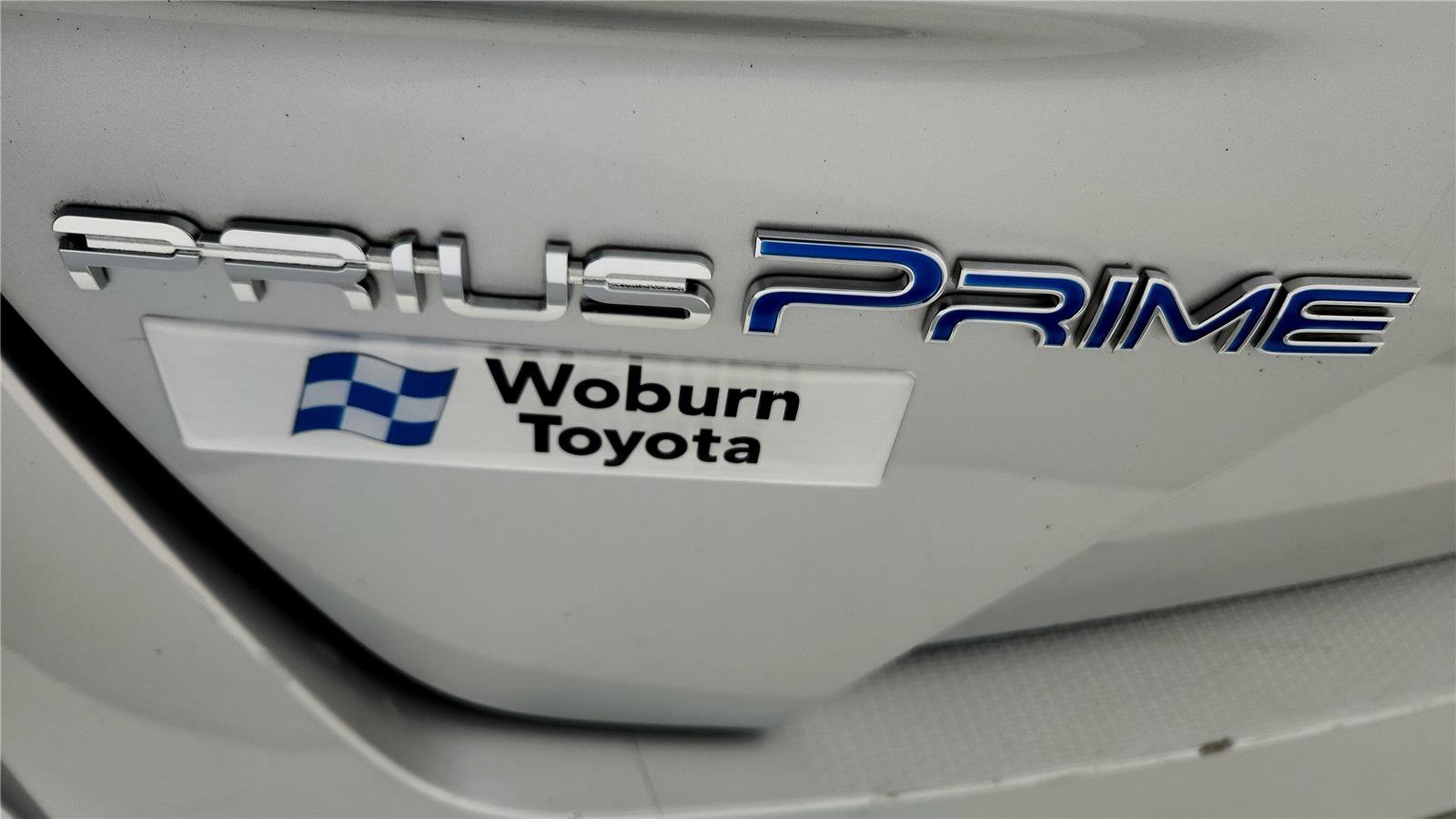 Used 2018 Toyota Prius Prime Premium image 14