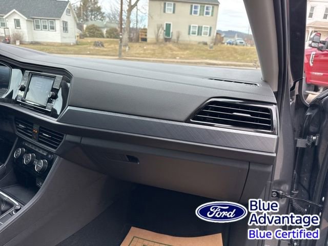 Used 2024 Volkswagen Jetta SE image 33