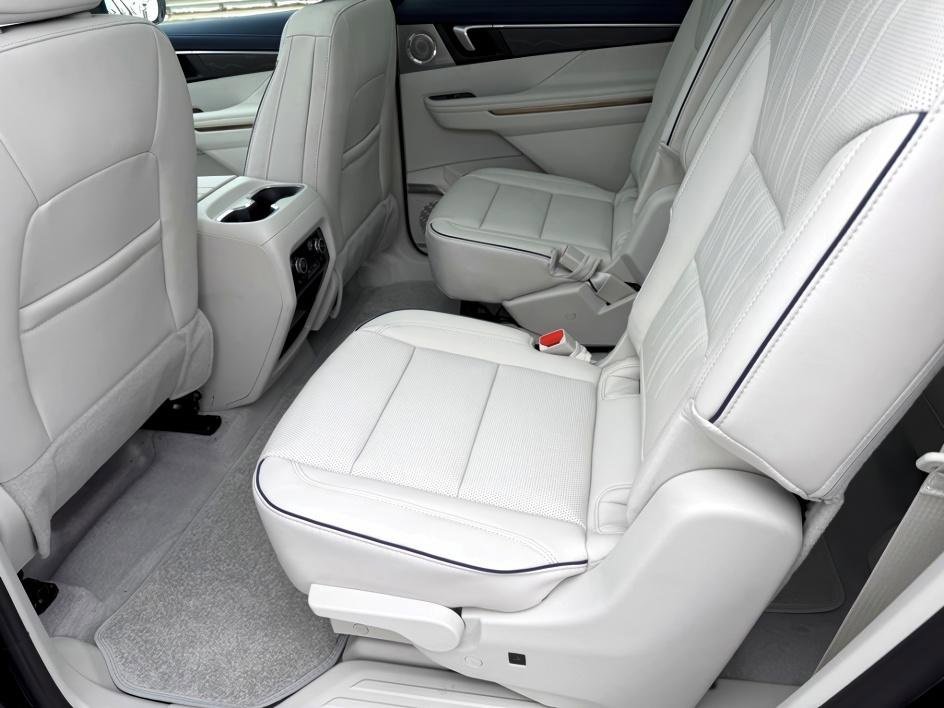 New 2026 Buick Enclave Avenir w/ Super Cruise Package image 9