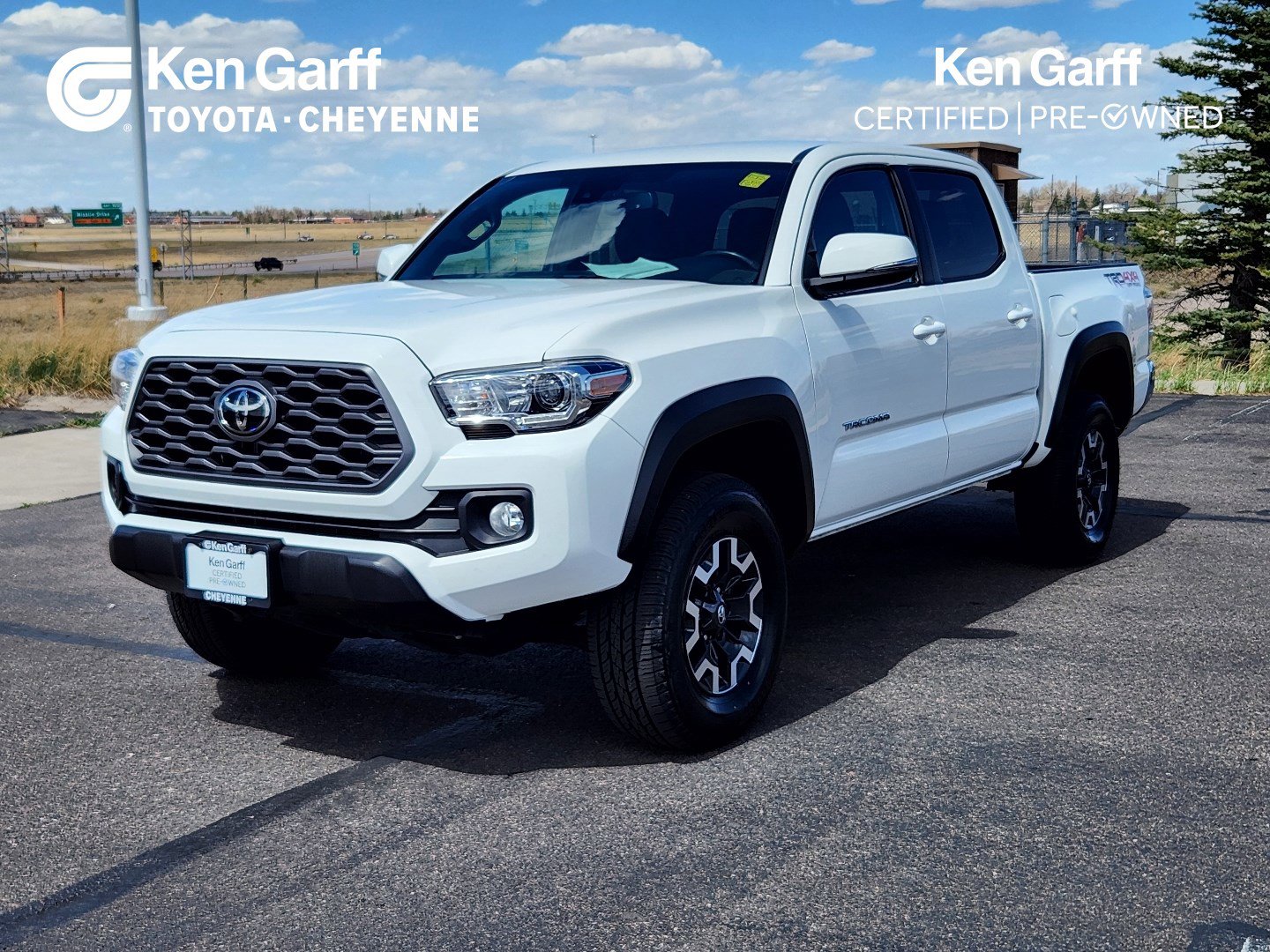 Used 2021 Toyota Tacoma TRD Off-Road AWD/4WD image 1