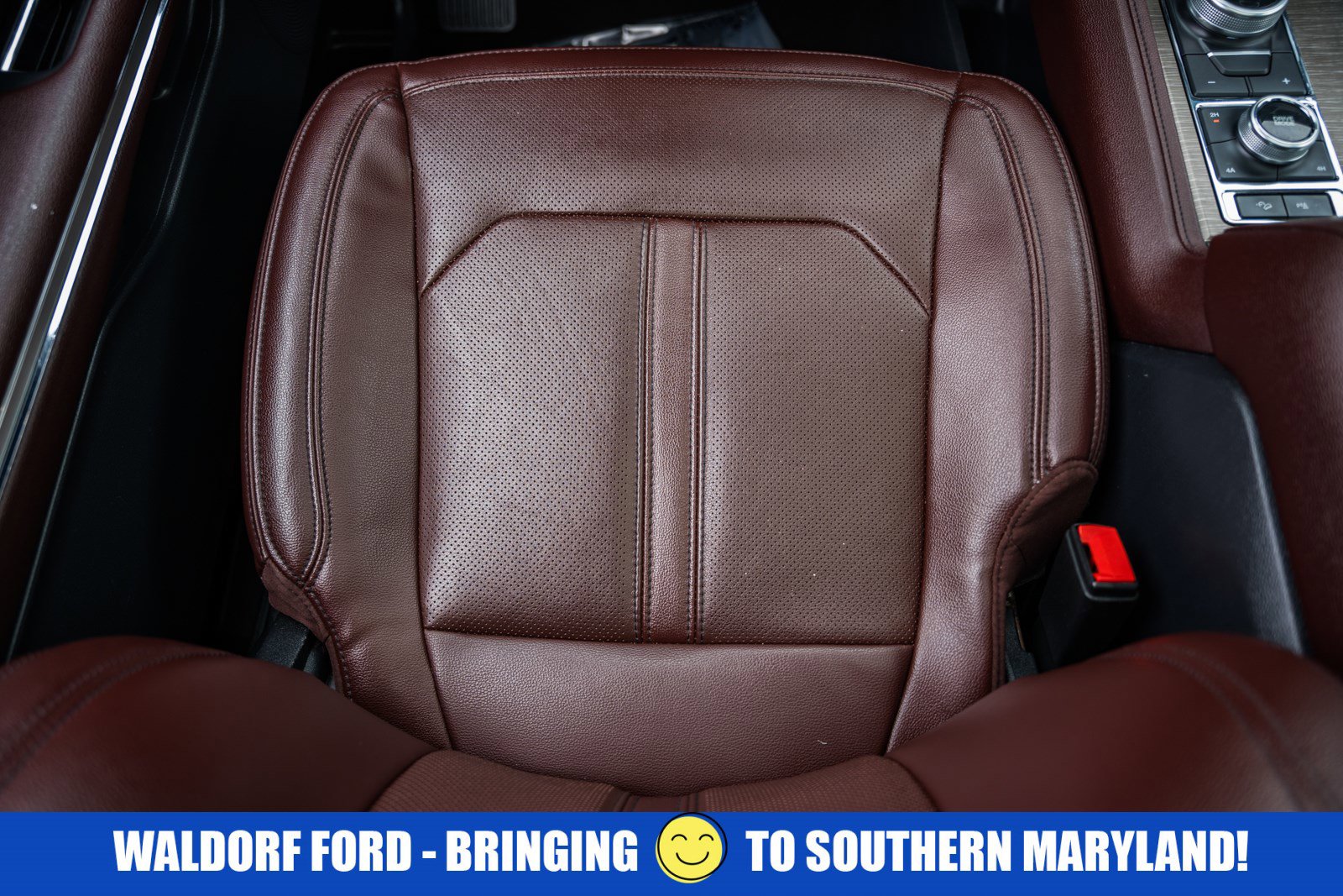 Used 2024 Ford Expedition Limited image 32