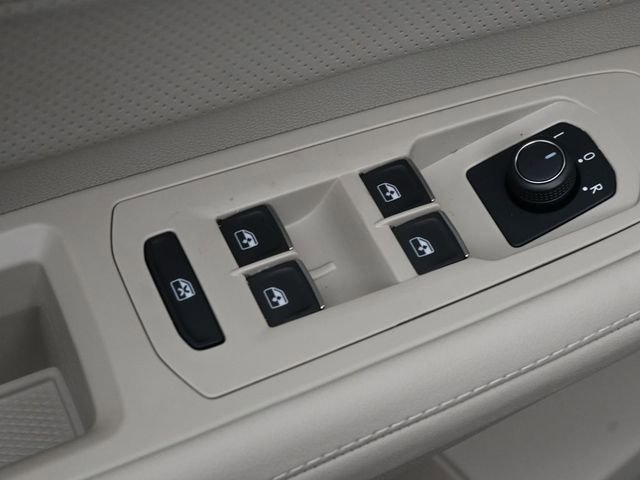 New 2026 Volkswagen Atlas SE image 13