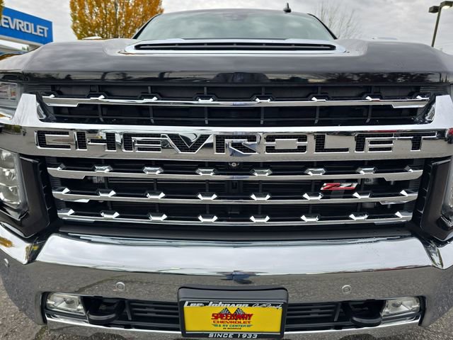 Certified 2020 Chevrolet Silverado 3500 LTZ w/ LTZ Premium Package image 37
