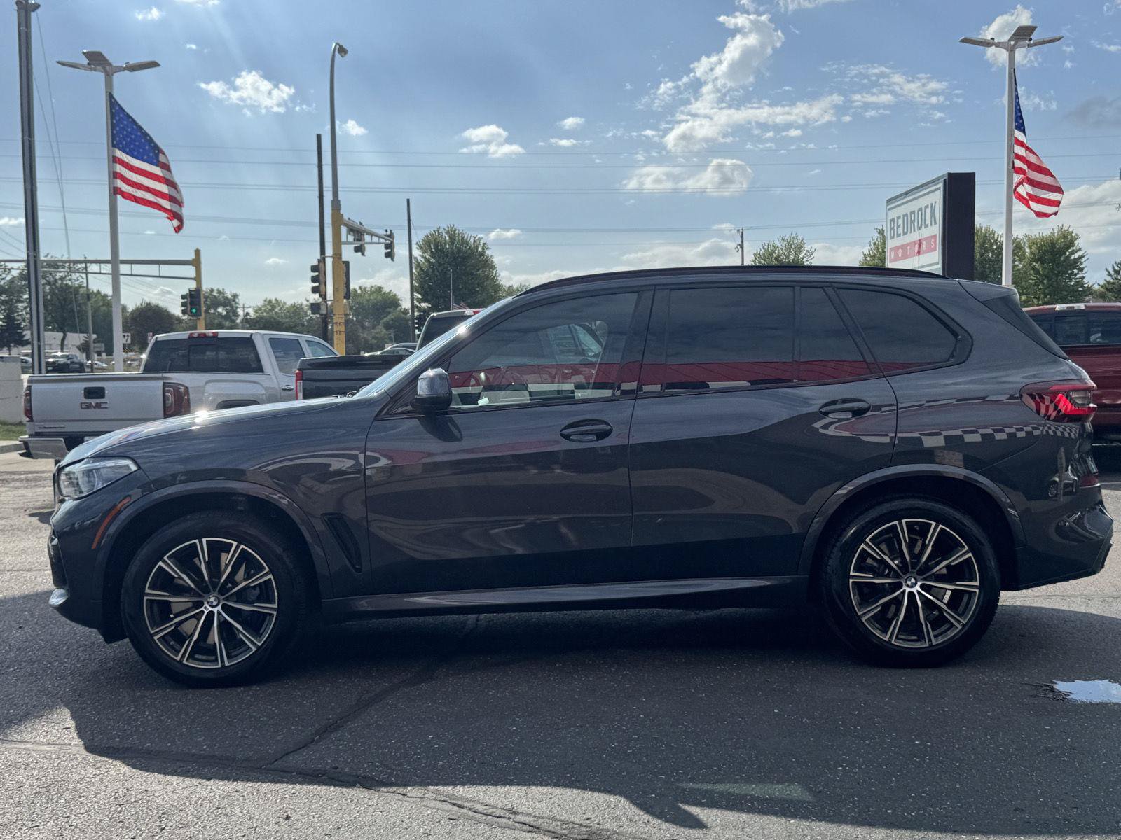 Used 2022 BMW X5 M50i w/ Executive Package AWD/4WD image 4