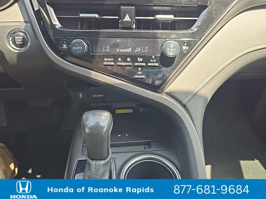 Used 2024 Toyota Camry XSE FWD image 15